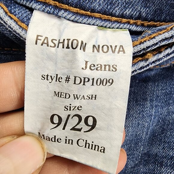 Fashion Nova Jeans Womens 9 Medium Wash Stretch Mid Rise Skinny *GUC* - Picture 4 of 12